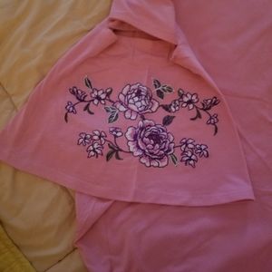 Woman within 3x cold shoulder shirt